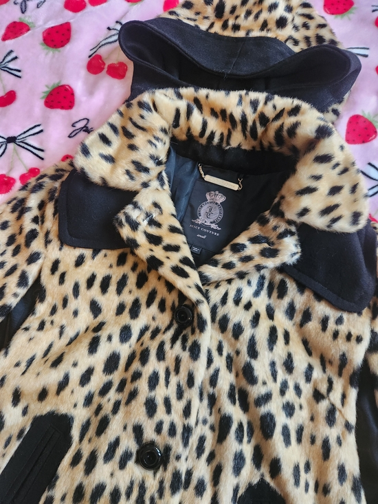 Juicy Couture Leopard Print Faux Fur Coat with Black Trim Gyaru Glam Gal - Picture 3 of 11
